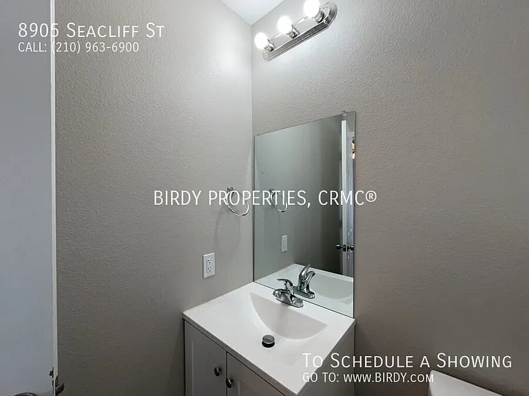 8905 Seacliff St — Photo 23