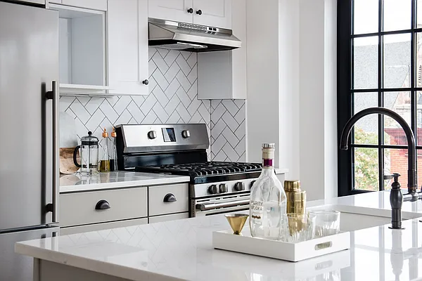 Rented by Bold New York | media 29