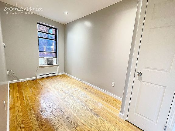 4th image of 312 W 114th St #62C