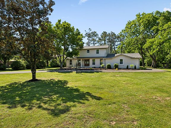 3rd image of 8013 Wikle Rd E