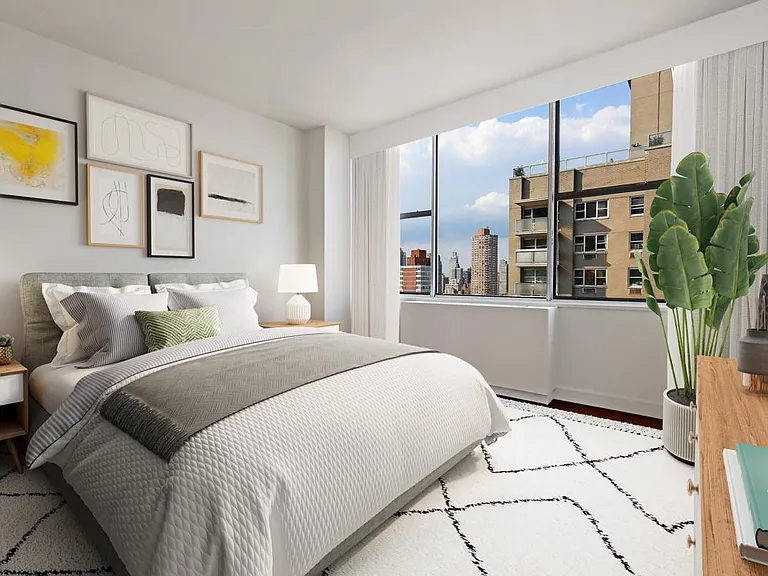 1365 York Ave #8F — Photo 4