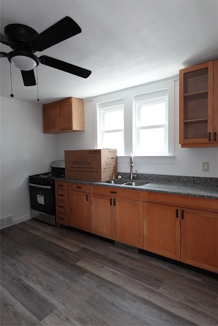 3 bed, 1455 sqft, $1,500 — Photo 3