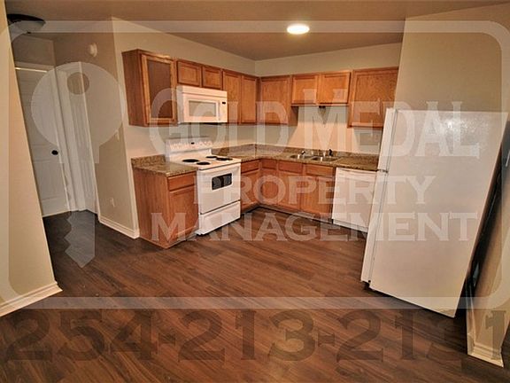 5th image of 3400 Barcelona Dr APT D
