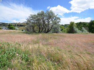199 Honey Suckle Ln, The Dalles, OR 97058