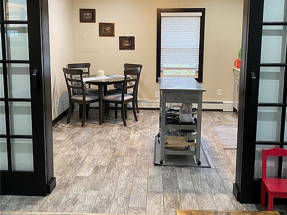 4th image of 141 N Village Ave APT 2