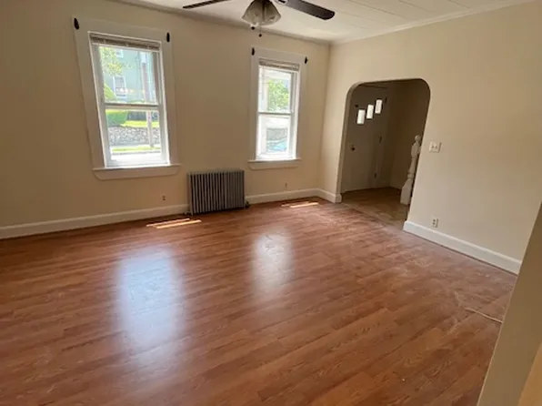 (undisclosed Address), Newton, MA 02458