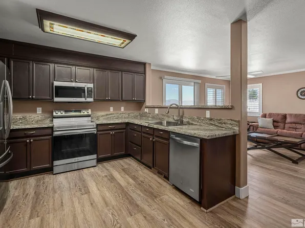 8827 Red Baron Blvd, Reno, NV 89506