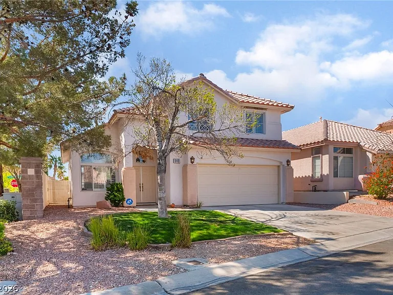 10401 Horseback Ridge Ave — Photo 2