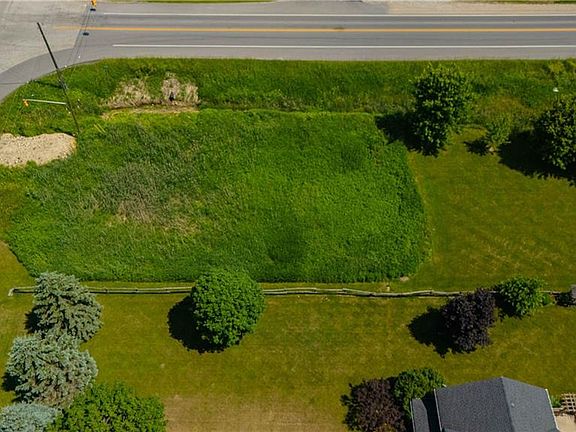 3rd image of 7462 Wellington Rd #11