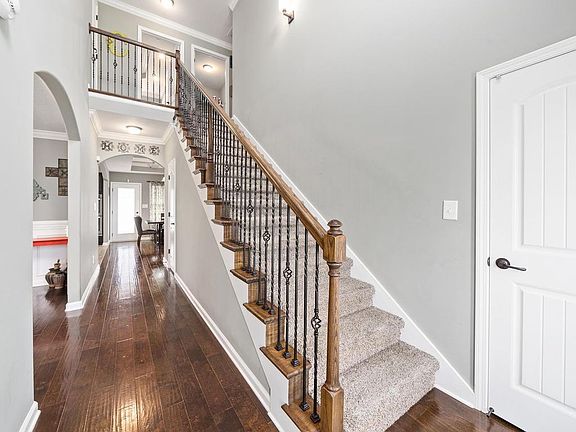 4th image of 2898 McManus Cir