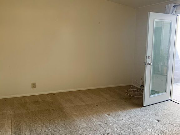 5th image of 10464 W Oakmont Dr