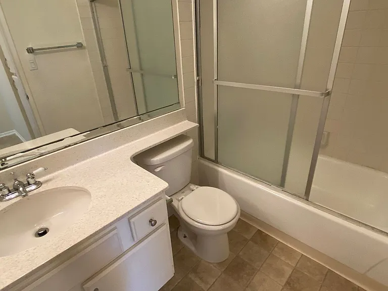 Northridge Place Apartments — Photo 78