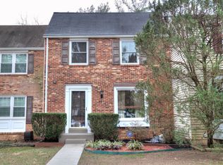 9017 Piney Grove Dr, Fairfax, VA 22031