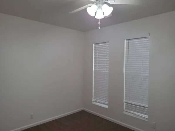 2 bed, 1.0 bath, 880 sqft, $1,200, 926 & 934 W 8th Pl #938, Mesa, AZ 85201