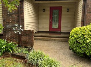 1704 Knightbridge Dr, Newton, NC 28658