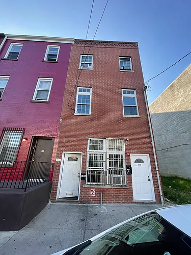 546 N 10th St #2 Photo 1