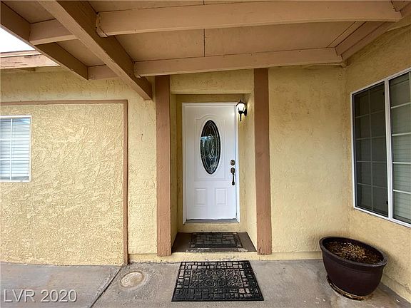 4th image of 6731 Laronda Ln