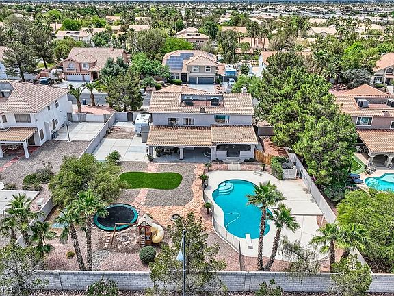 2nd image of 8310 Garnet Canyon Ln
