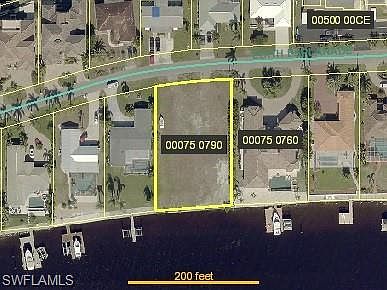 2nd image of 1656 Edith Esplanade Cpe