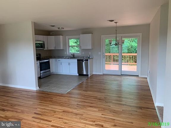 4th image of 8399 Lassie Ct W