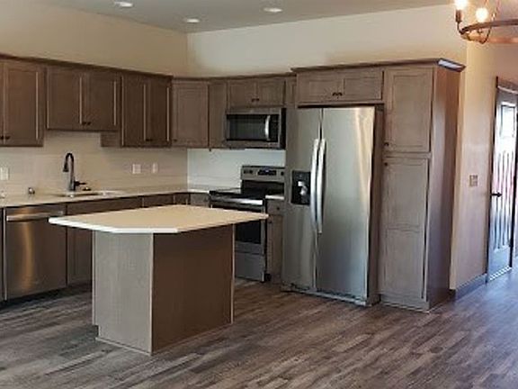2nd image of 1300 Westwood Cir Unit D