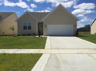 1569 N Redhawk Dr, Perrysburg, OH 43551