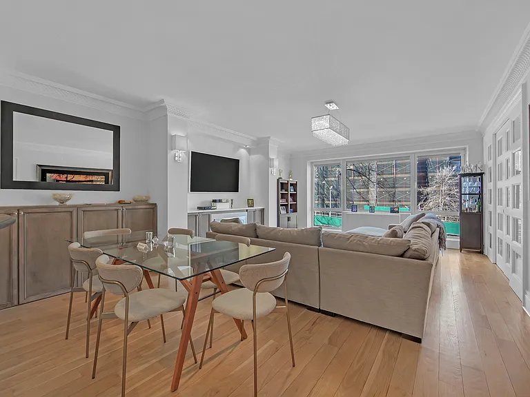 732 W End Ave #3 — Photo 1