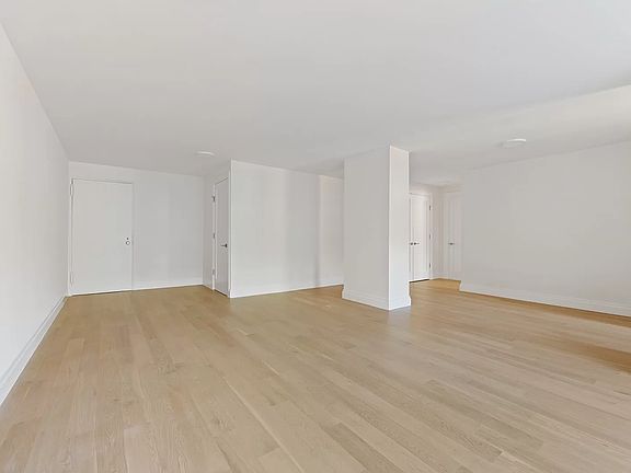 3rd image of 61 Jane St APT 4L