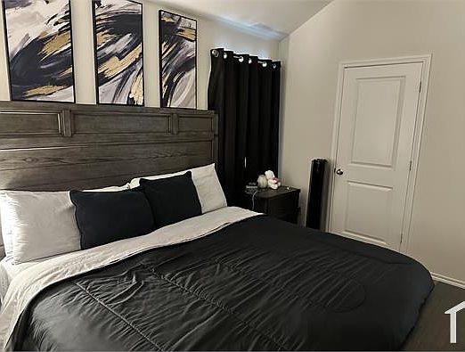 3rd image of 3731 Pronghorn Ln