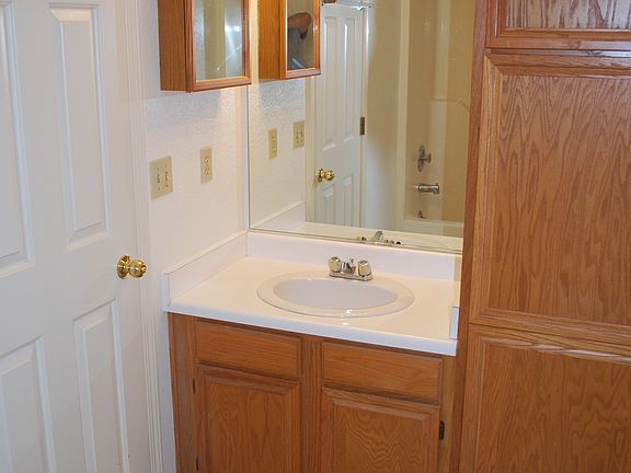 4th image of 762 Linda Dr APT A