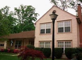 9616 Chapel Hill Dr, Burke, VA 22015