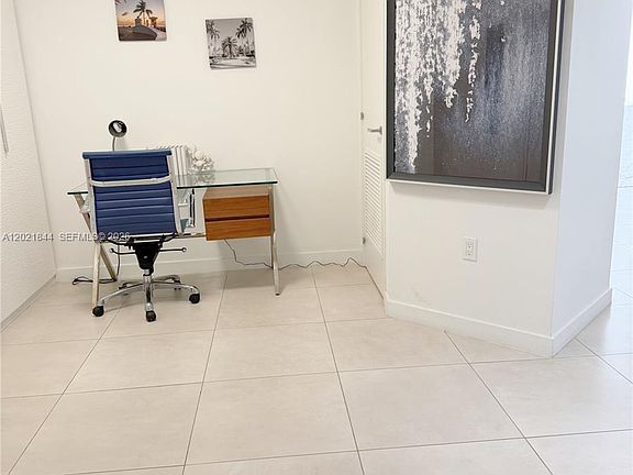 5th image of 401 N Birch Rd Unit 415