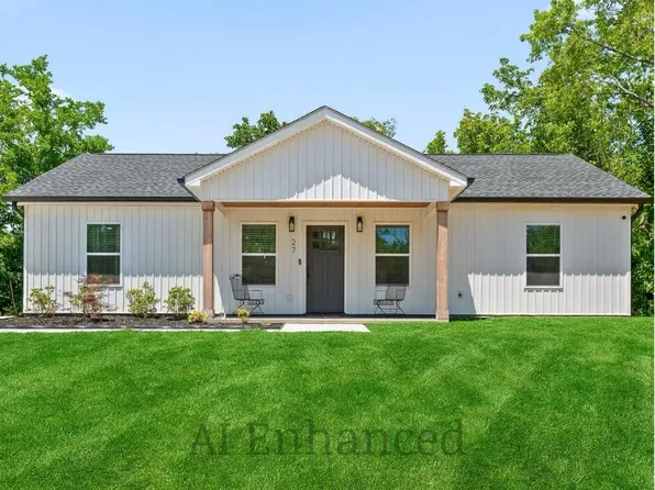 27 May St, Rossville, GA 30741