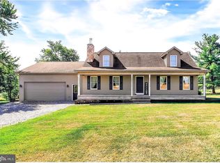 111 Cedar Ridge Rd, New Oxford, PA 17350