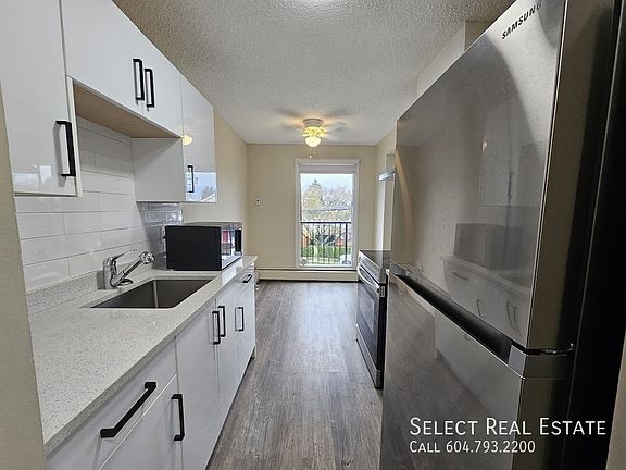 3rd image of 46117 Gore Ave #Avenue12-12