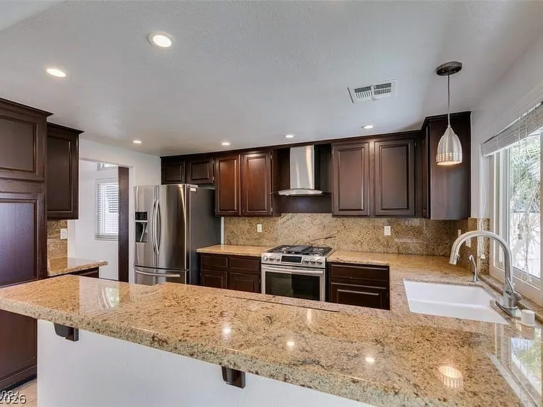 240 Honeywood St — Photo 1