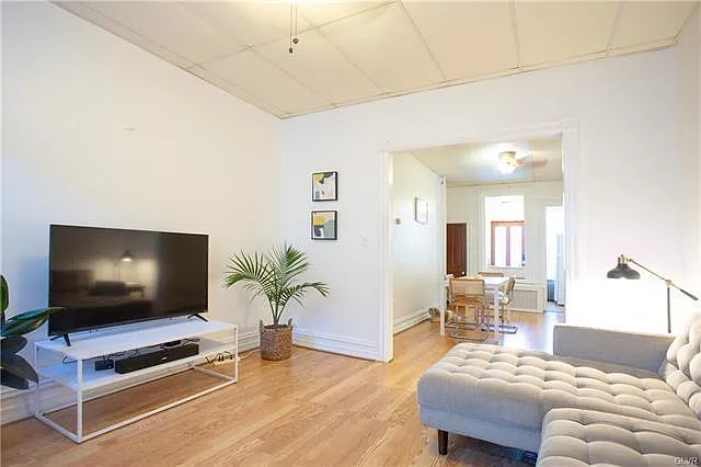 625 Oak St — Photo 4
