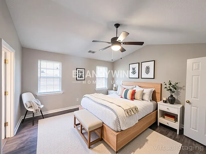 113 Eva Dr — Photo 6