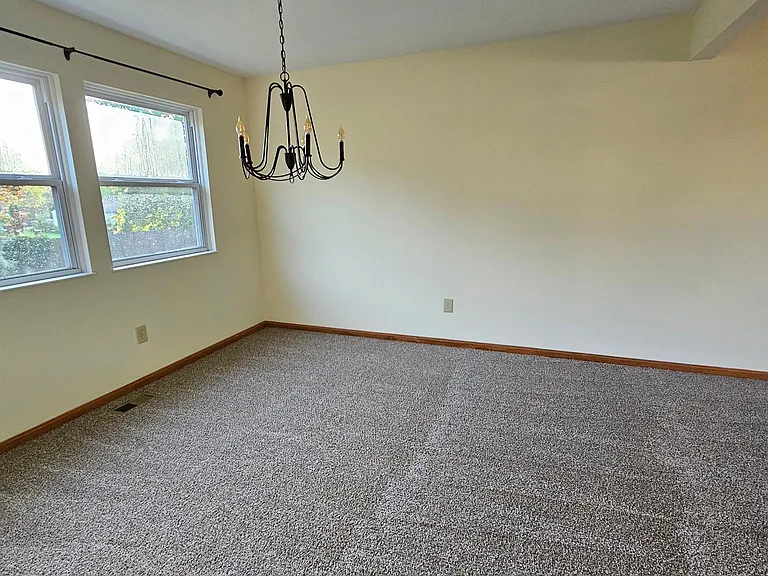 4466 Edgarton Dr — Photo 14