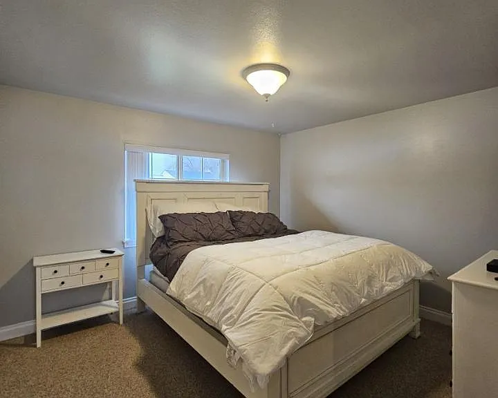 808 Royal Ave — Photo 5