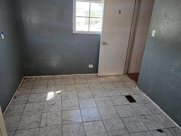 3870 E Benson Hwy #20 — Photo 3
