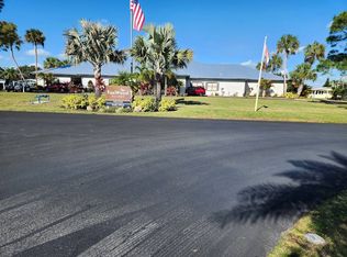 1613 Walking Horse Dr, Lakeland, FL 33810