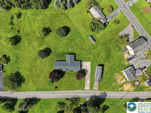 2nd image of 628 Williams Rd