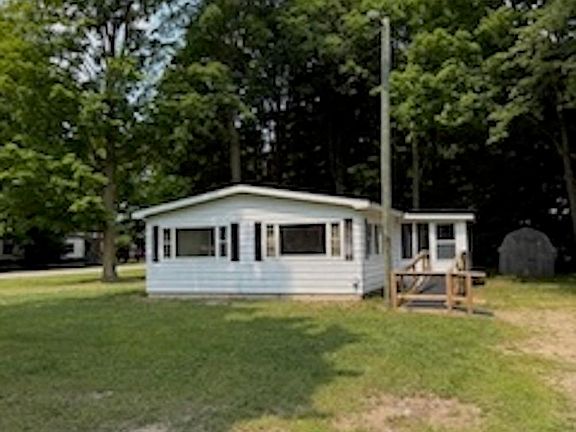 3rd image of 2839 Ironwood Dr W