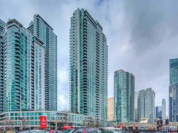 16 Yonge St, Toronto, ON