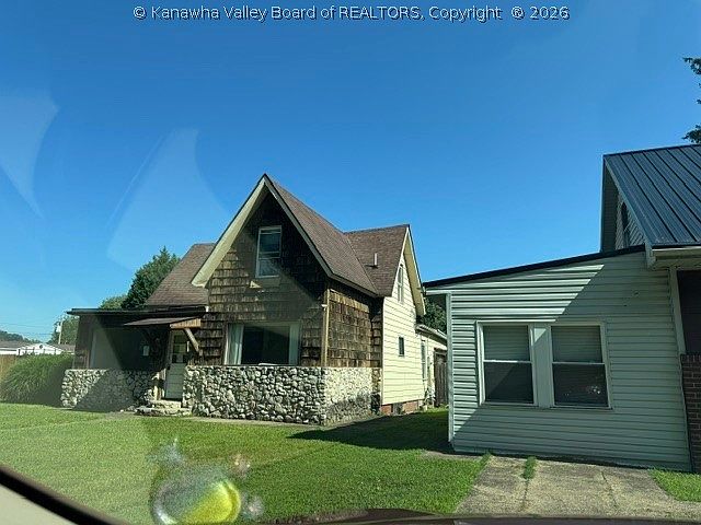 1st image of 3712 Riverside Dr