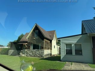 3712 Riverside Dr, Huntington, WV 25705