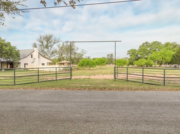 413 W Malone LOT 64, Devine, TX 78016