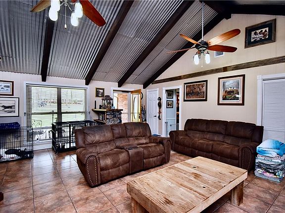 5th image of 514 Eagle Dr