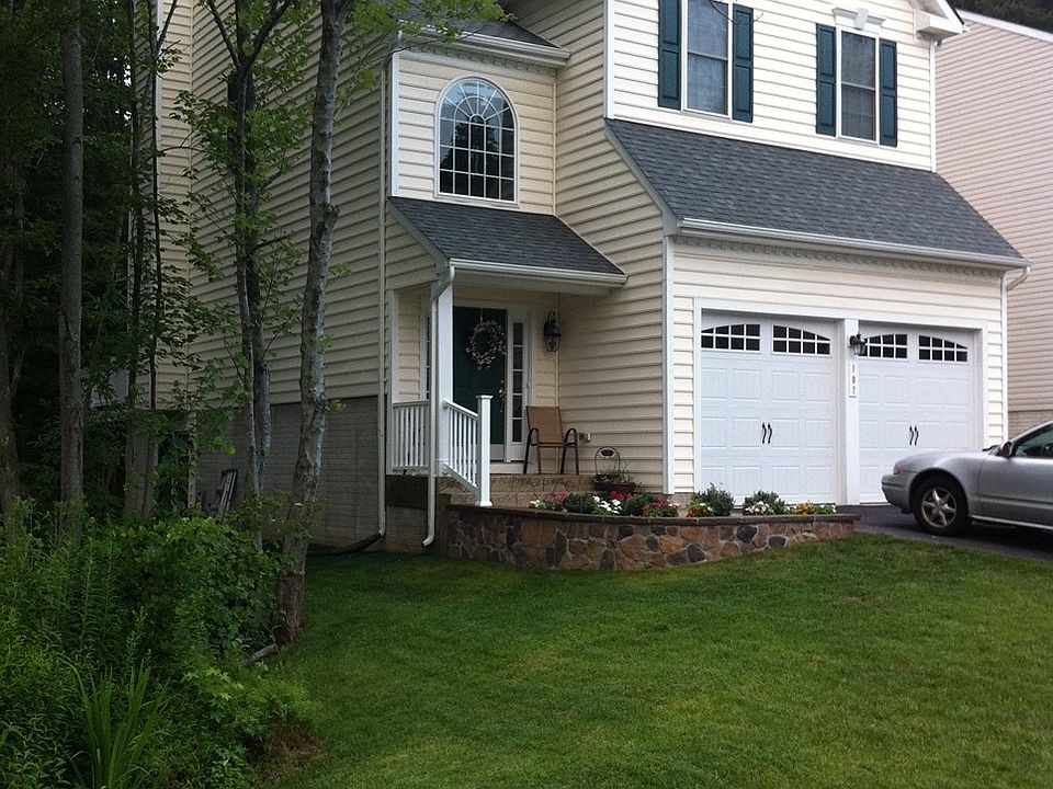 1st image of 102 Sabrina Ln